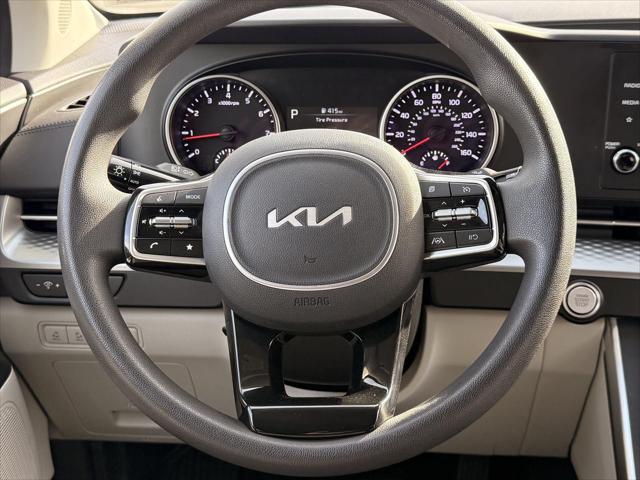 2023 Kia Carnival MPV LX