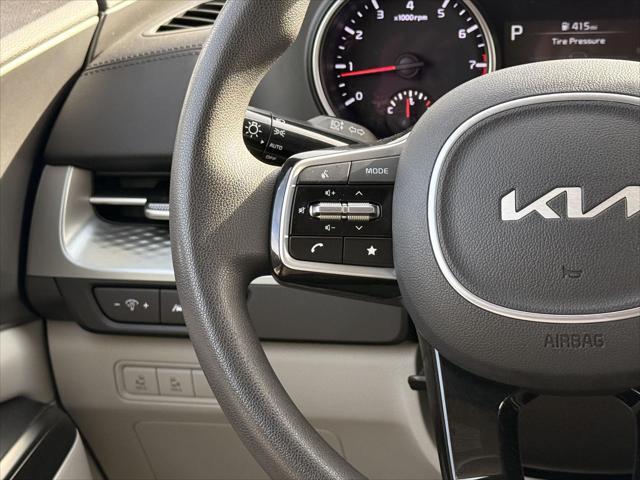 2023 Kia Carnival MPV LX