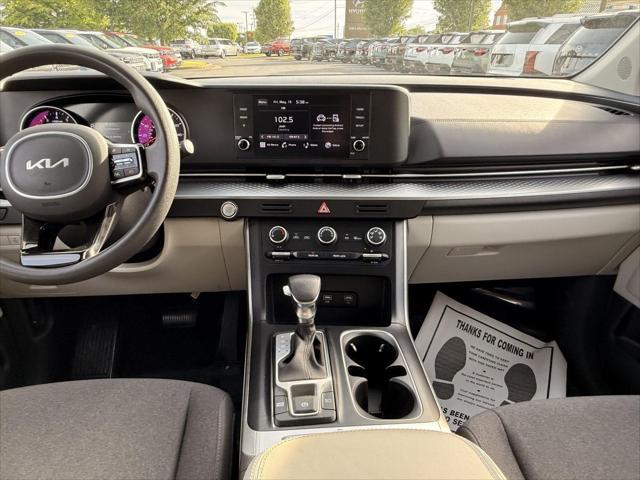 2023 Kia Carnival MPV LX