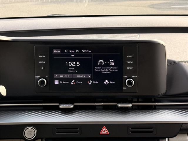 2023 Kia Carnival MPV LX