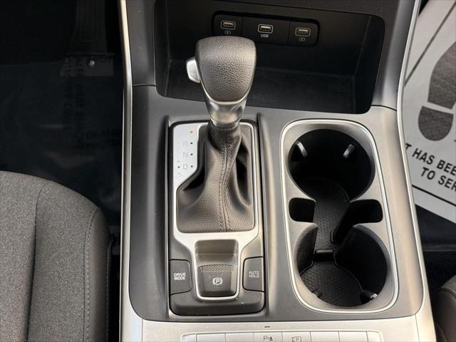2023 Kia Carnival MPV LX
