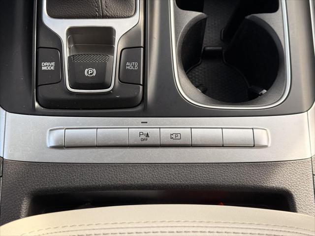 2023 Kia Carnival MPV LX