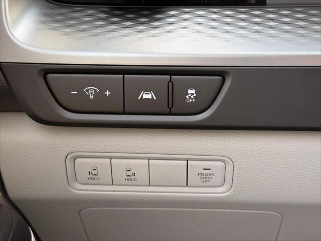 2023 Kia Carnival MPV LX