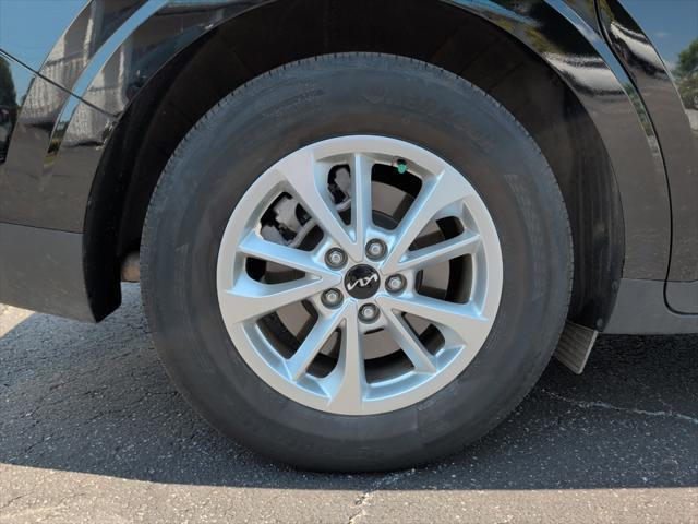2024 Kia Carnival MPV LX Seat Package