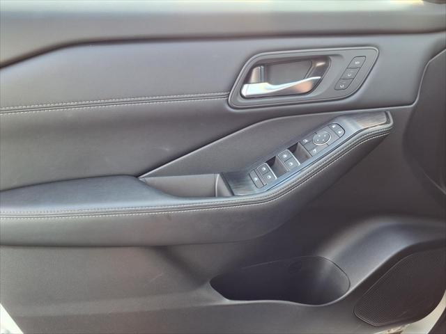 2025 Nissan Rogue SL FWD