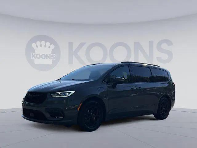 2023 Chrysler Pacifica Hybrid Touring L for sale in Baltimore, MD