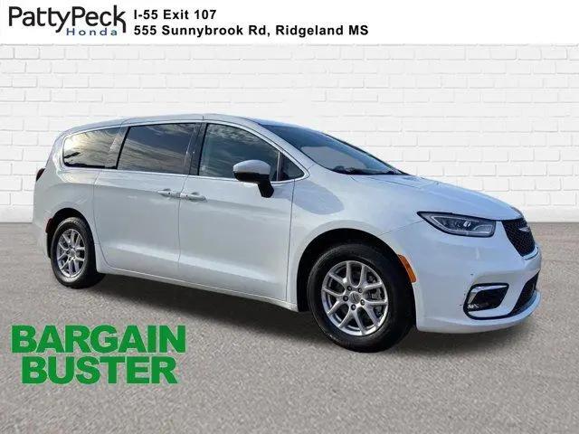 2023 Chrysler Pacifica Touring L for sale in Ridgeland, MS