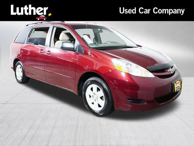 2006 Toyota Sienna LE for sale in Brooklyn Park, MN