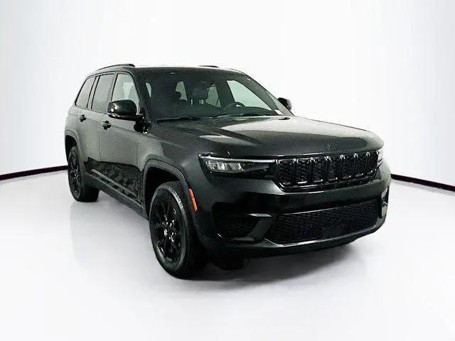 2025 Jeep Grand Cherokee Altitude 4x4 for sale in Grand Prairie, TX