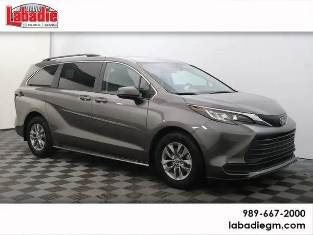 2023 Toyota Sienna LE for sale in Bay City, MI
