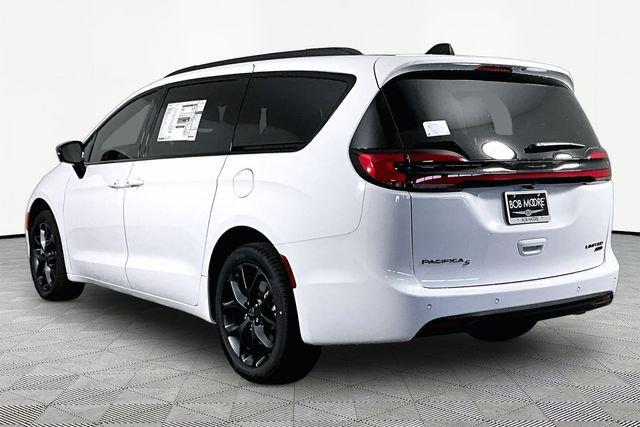 2027 Chrysler Pacifica Limited AWD