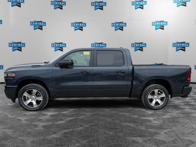 2026 RAM Ram 1500 RAM 1500 EXPRESS CREW CAB 4X4 57 BOX