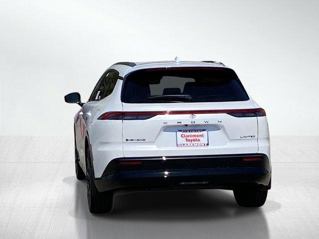 2026 Toyota Crown Signia XLE