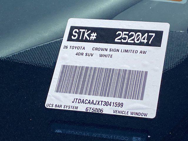 2026 Toyota Crown Signia XLE