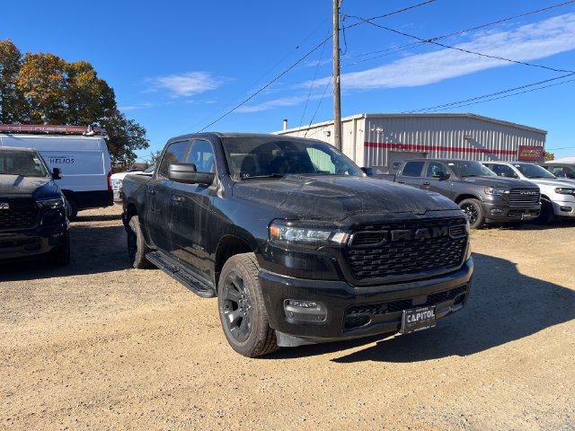 2026 RAM Ram 1500 RAM 1500 EXPRESS CREW CAB 4X4 57 BOX