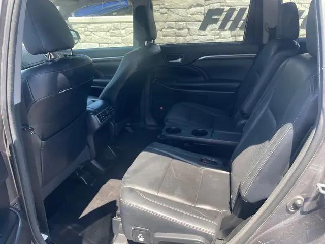 2015 Toyota Highlander Limited Platinum V6