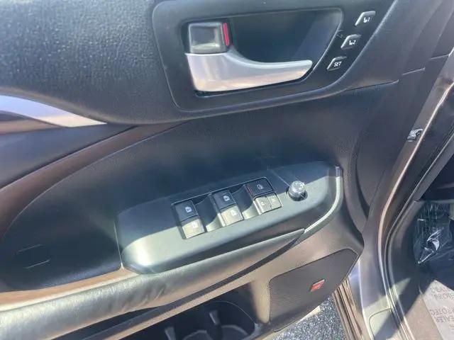 2015 Toyota Highlander Limited Platinum V6