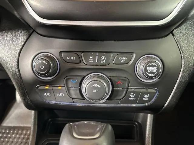 2020 Jeep Cherokee Latitude Plus FWD