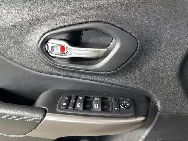 2020 Jeep Cherokee Latitude Plus FWD