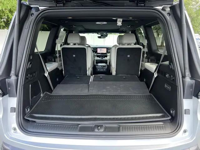 2026 Jeep Grand Wagoneer Limited Reserve 4x4