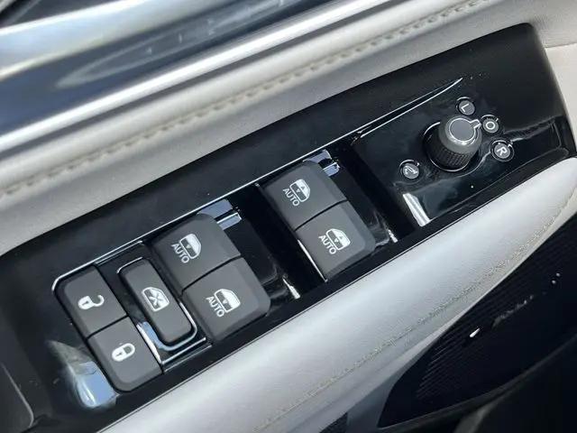 2026 Jeep Grand Wagoneer Limited Reserve 4x4
