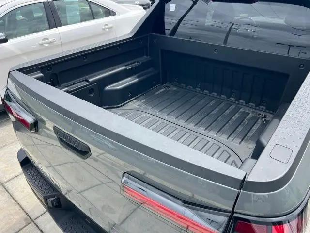 2025 Hyundai Santa Cruz SE
