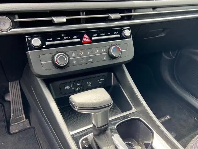2025 Hyundai Santa Cruz SE