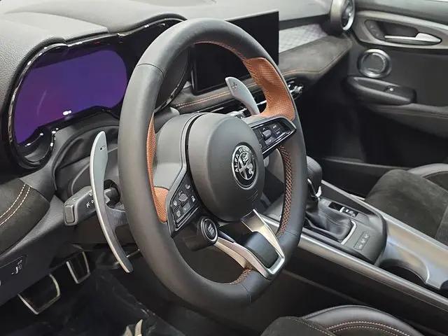 2025 Alfa Romeo Tonale Intensa EAWD