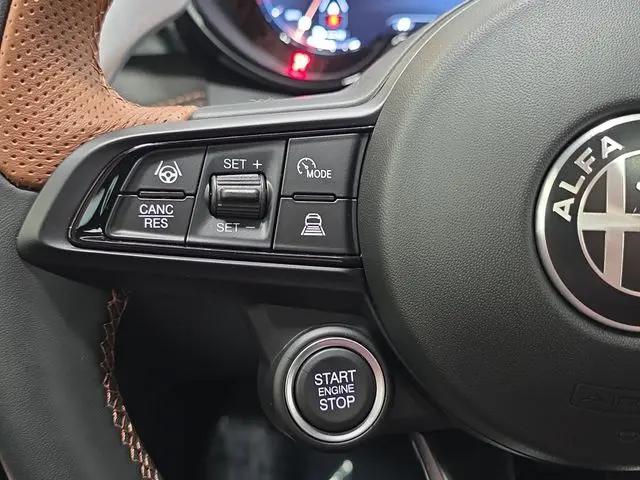 2025 Alfa Romeo Tonale Intensa EAWD