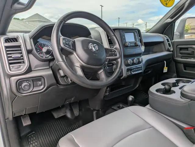 2024 Ram 2500 Tradesman Regular Cab 4x4 8' Box