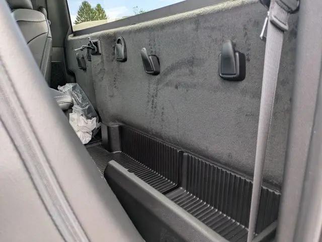 2024 Ram 2500 Tradesman Regular Cab 4x4 8' Box
