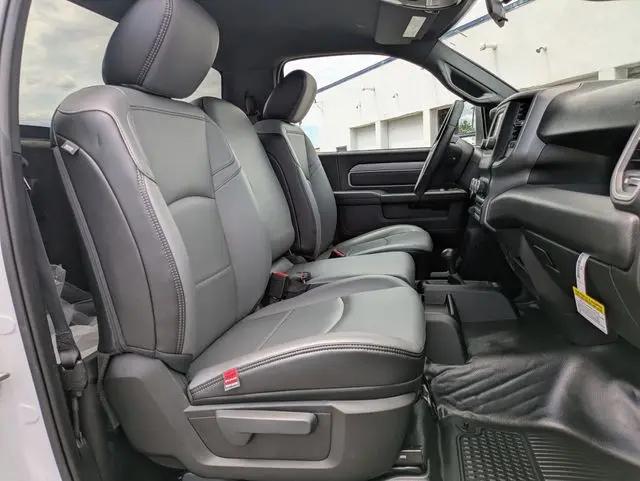 2024 Ram 2500 Tradesman Regular Cab 4x4 8' Box