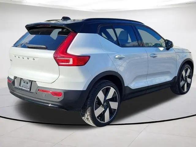 2026 Volvo EX40 Plus, Single Motor Extended Range, Fully electric