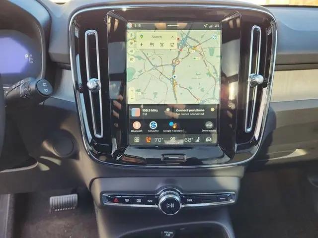 2026 Volvo EX40 Plus, Single Motor Extended Range, Fully electric
