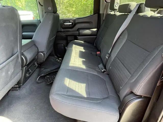 2022 Chevrolet Silverado 1500 4WD Crew Cab Short Bed Custom
