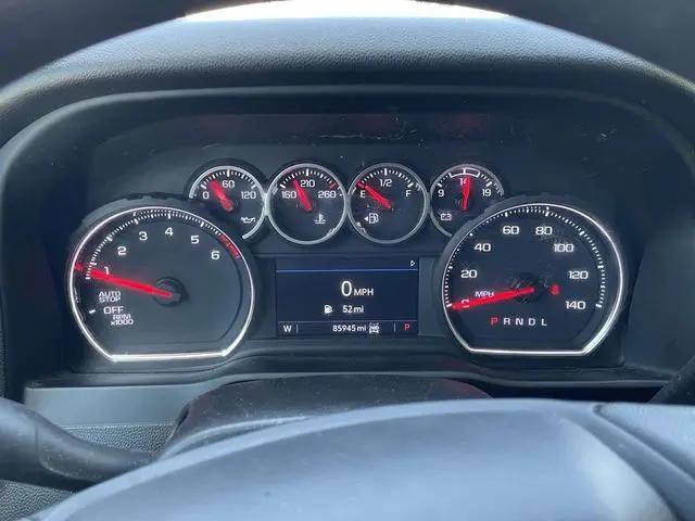 2022 Chevrolet Silverado 1500 4WD Crew Cab Short Bed Custom