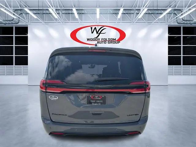 2025 Chrysler Pacifica Limited
