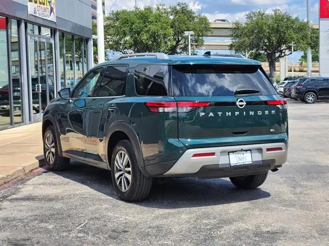 2025 Nissan Pathfinder SL FWD