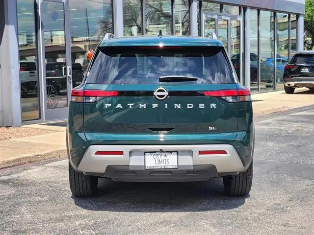 2025 Nissan Pathfinder SL FWD