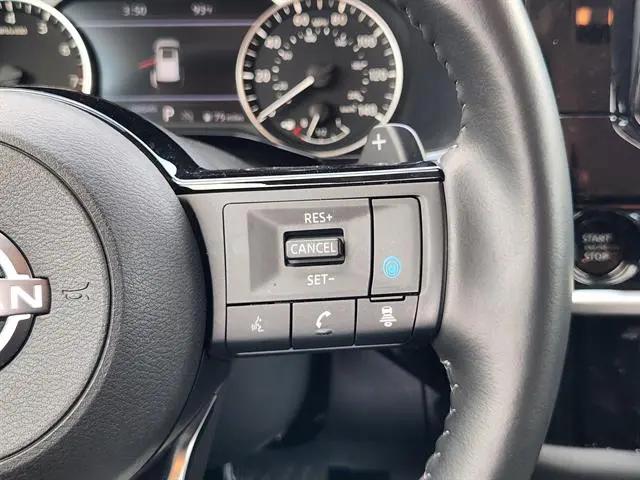 2025 Nissan Pathfinder SL FWD