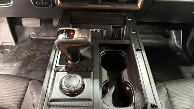 2025 GMC HUMMER EV 2X e4WD