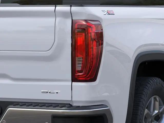 2026 GMC Sierra 1500 Crew Cab, Short Bed, SLT, 4WD