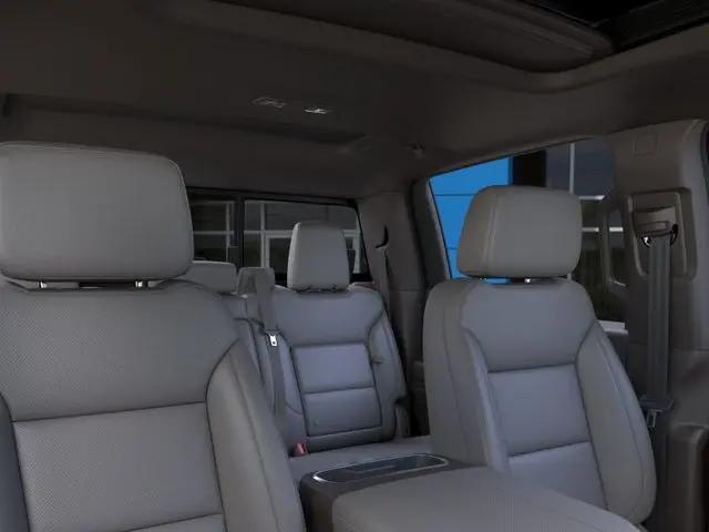 2026 GMC Sierra 1500 Crew Cab, Short Bed, SLT, 4WD