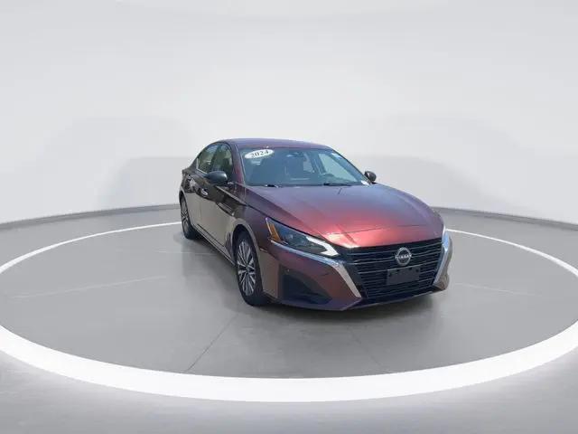 2024 Nissan Altima SV FWD