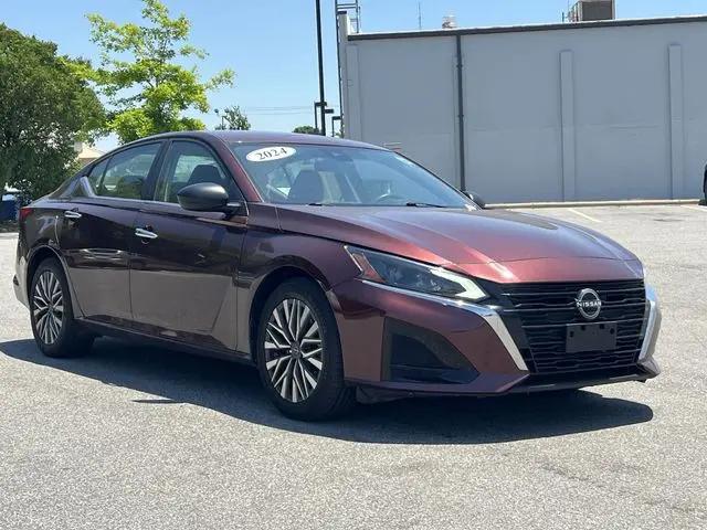 2024 Nissan Altima SV FWD