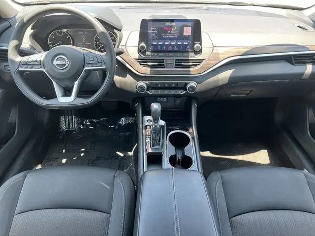 2024 Nissan Altima SV FWD