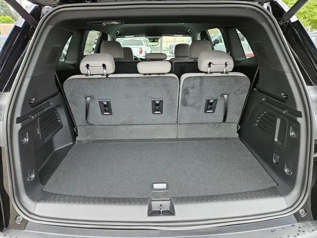 2026 GMC Acadia Elevation AWD