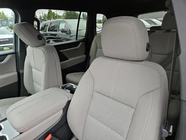 2026 GMC Acadia Elevation AWD