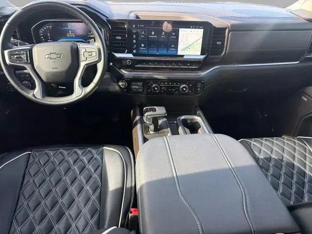 2023 Chevrolet Silverado 1500 4WD Crew Cab Short Bed RST