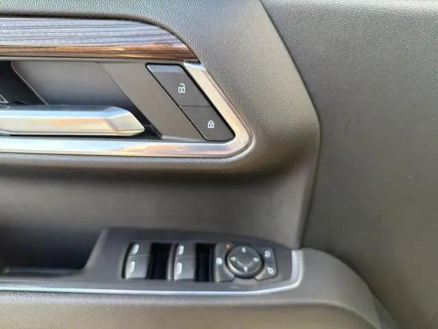 2023 Chevrolet Silverado 1500 4WD Crew Cab Short Bed RST
